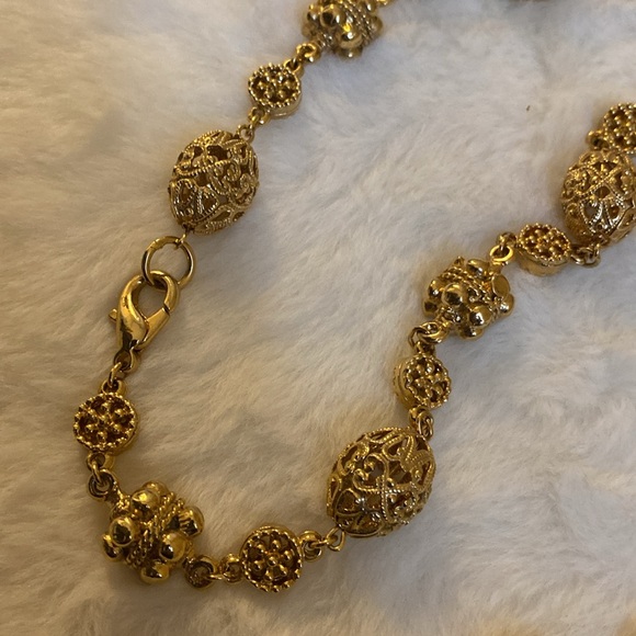 *NWT* ST JOHN Vintage Gold Tone Chunky Necklace - Picture 2 of 5